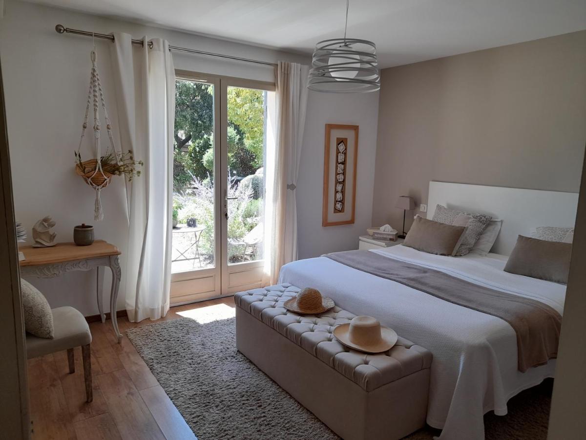 La Mathilde Bed & Breakfast Villeneuve-les-Avignon Exterior photo